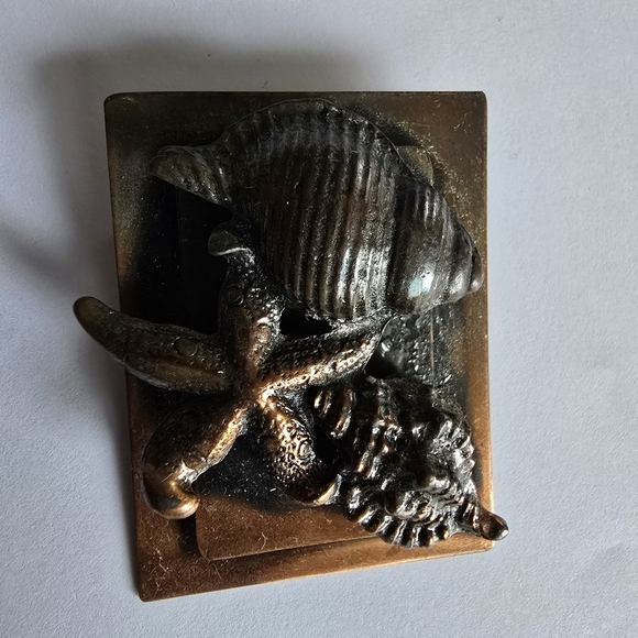 Vintage solid copper brooch pin mermaidcore ocean beach tropical sea shell - Picture 9 of 10